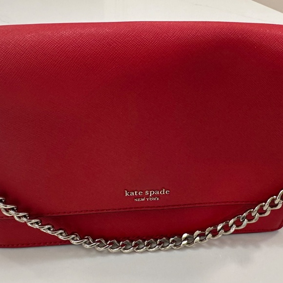 KATE SPADE CROSSBODY RED BAG W/ADJUSTABLE STRAPS & GOLD CHAIN - Picture 4 of 16